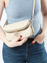 Sac Bandoulière S Tradition Cuir Etrier Beige tradition ETRA059S-vue-porte